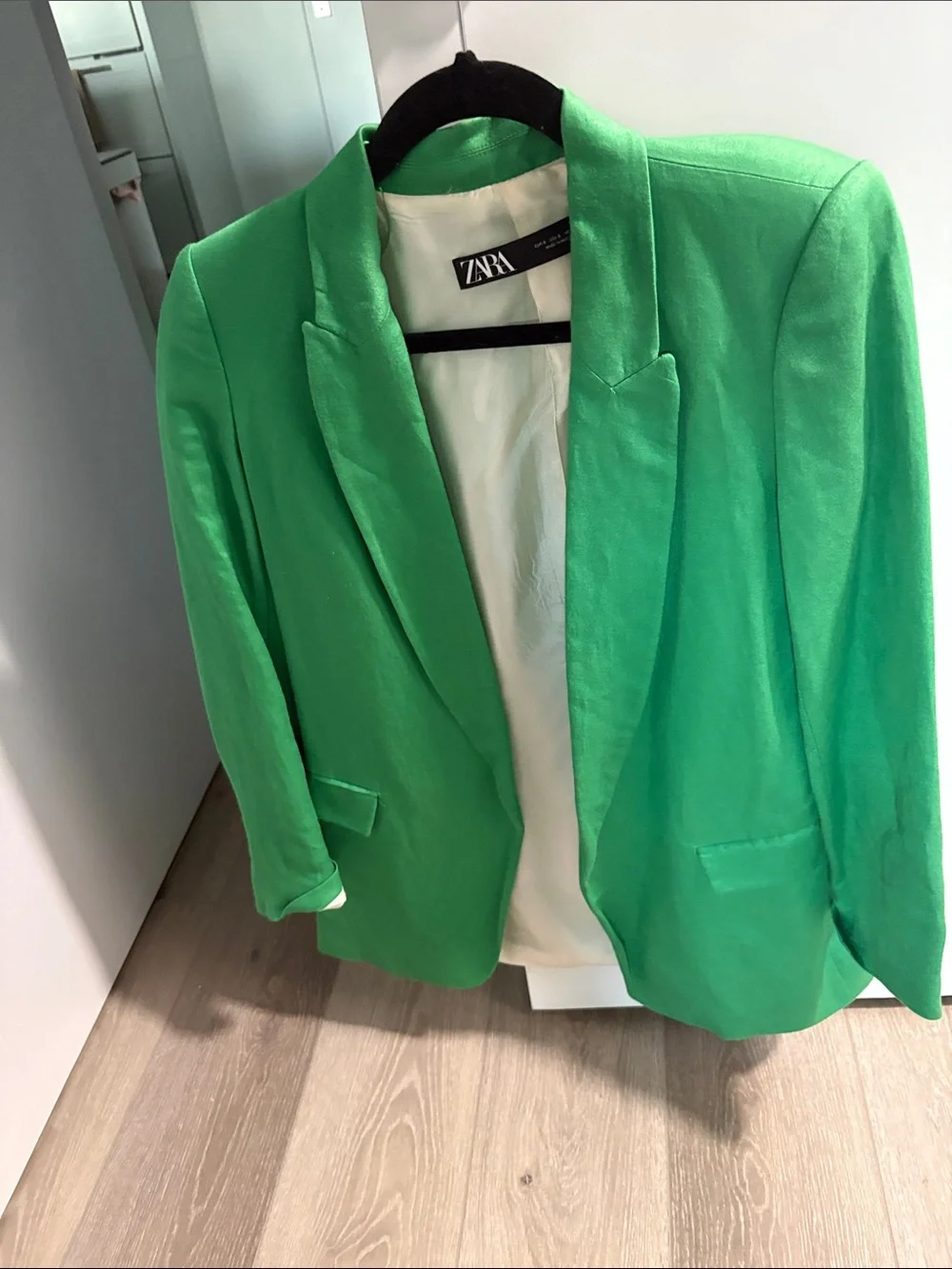 Zara Bright Green Women's Blazer - Single-Breasted Tailored Jacket